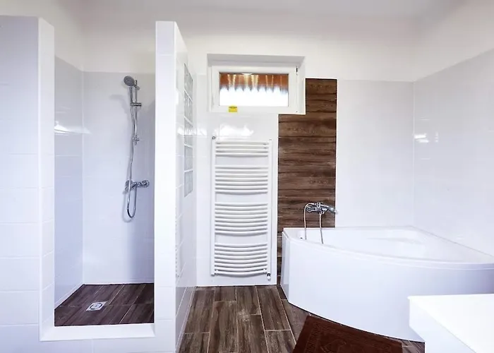 Apartament Deak